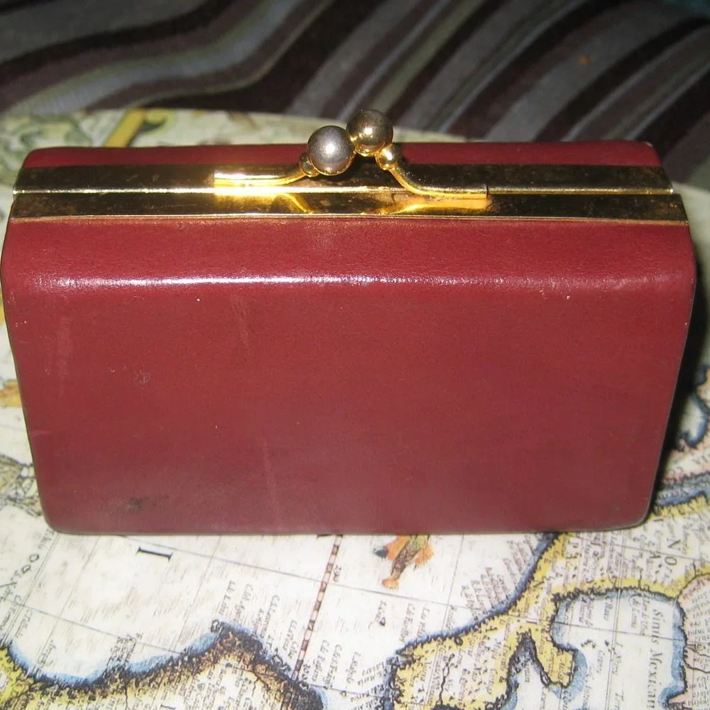 ❤️Rare! CHRISTIAN DIOR Burgundy Mini Framed Kisslock Coin Purse Wallet